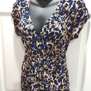 Laundry By Shelli blue leopard splotch deep V neck Feminine dress size 6